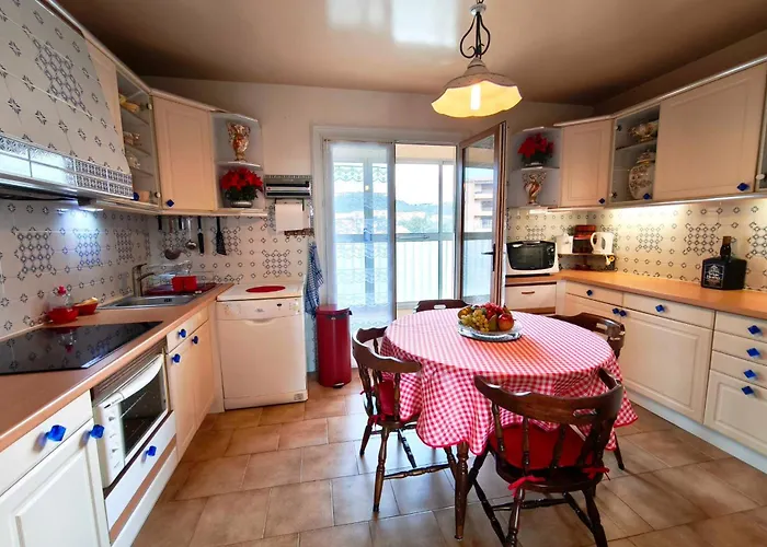 Large Bright With Balcony And Sea View Apartament Ajaccio (Corsica)
