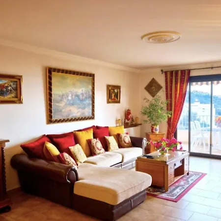 Διαμέρισμα Large Bright With Balcony And Sea View Αζάτσιο
