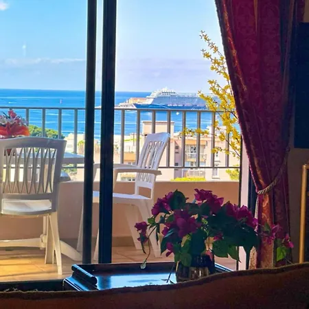 Διαμέρισμα Large Bright With Balcony And Sea View *